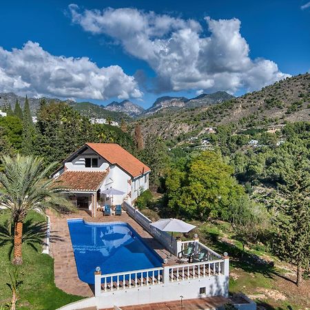 Villa Morera Bed & Breakfast フリヒリアナ エクステリア 写真