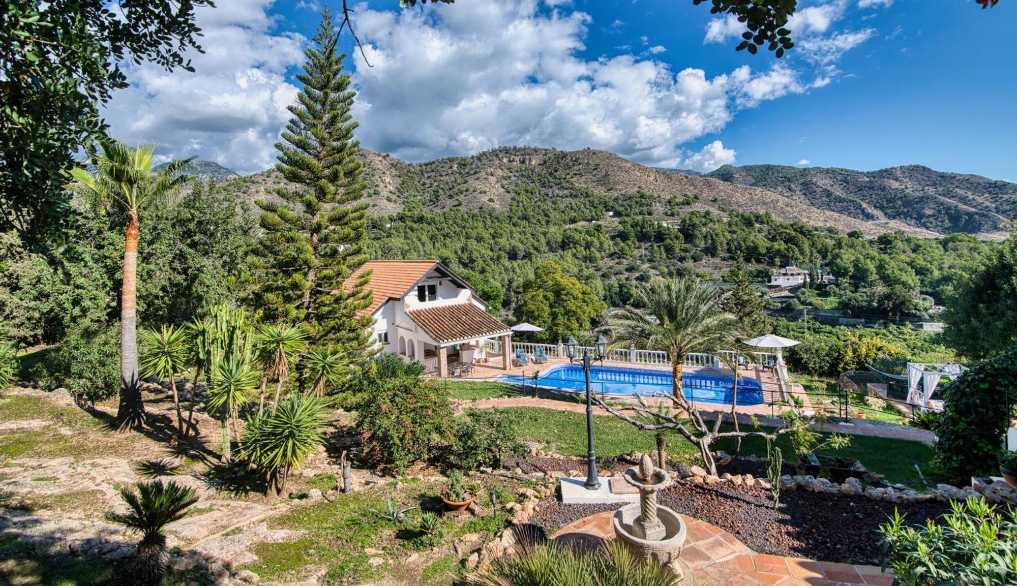 Villa Morera Bed & Breakfast フリヒリアナ エクステリア 写真