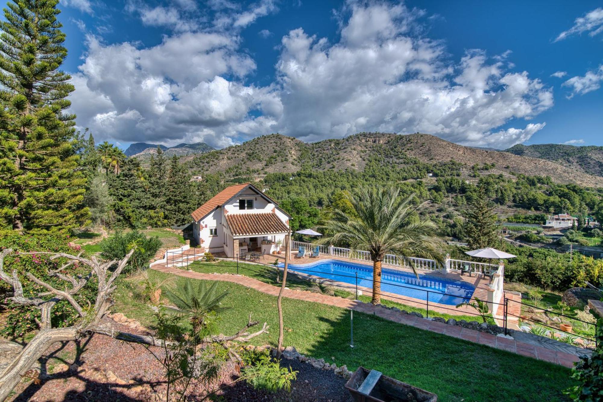 Villa Morera Bed & Breakfast フリヒリアナ エクステリア 写真