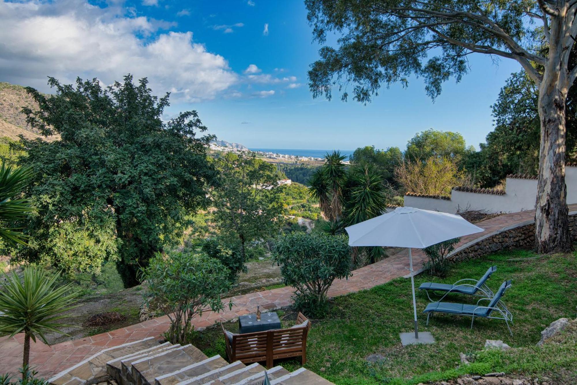 Villa Morera Bed & Breakfast フリヒリアナ エクステリア 写真