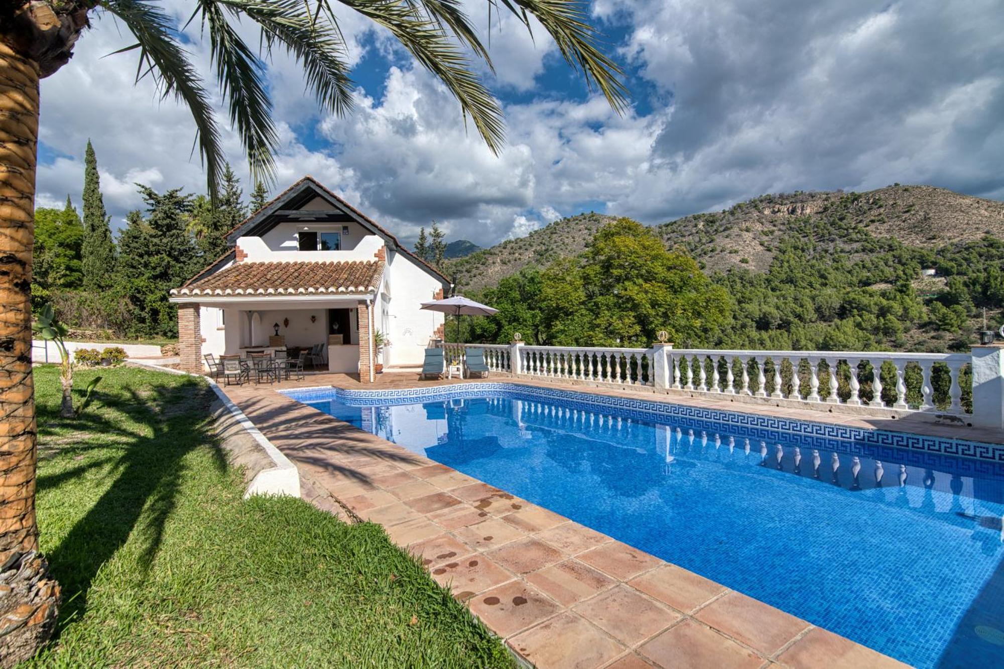 Villa Morera Bed & Breakfast フリヒリアナ エクステリア 写真